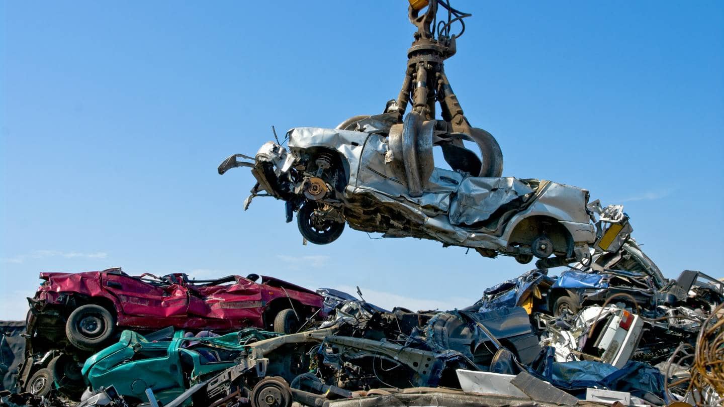 Auto Recycling's Green Revolution: Balancing Environmental Impact and Resource Efficiency