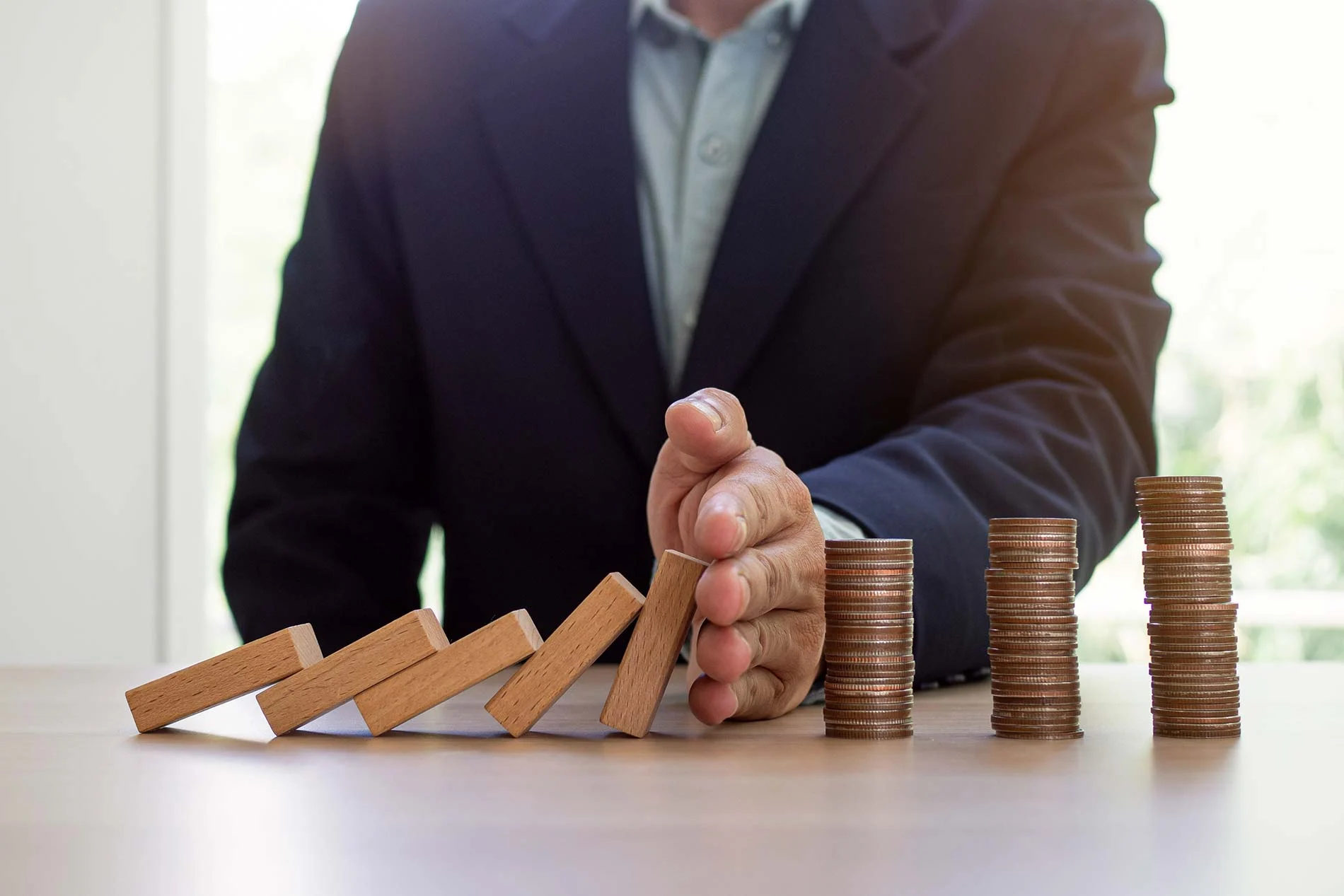 From Crisis to Control: Strategic Approaches to Financial Risk Management